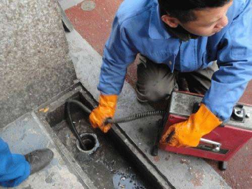 巴里坤疏通下水道