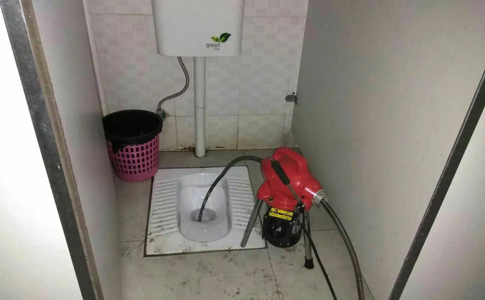 巴里坤蹲便疏通